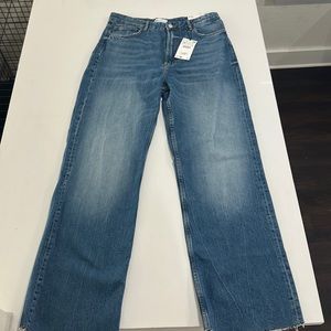 Never worn Zara jeans
